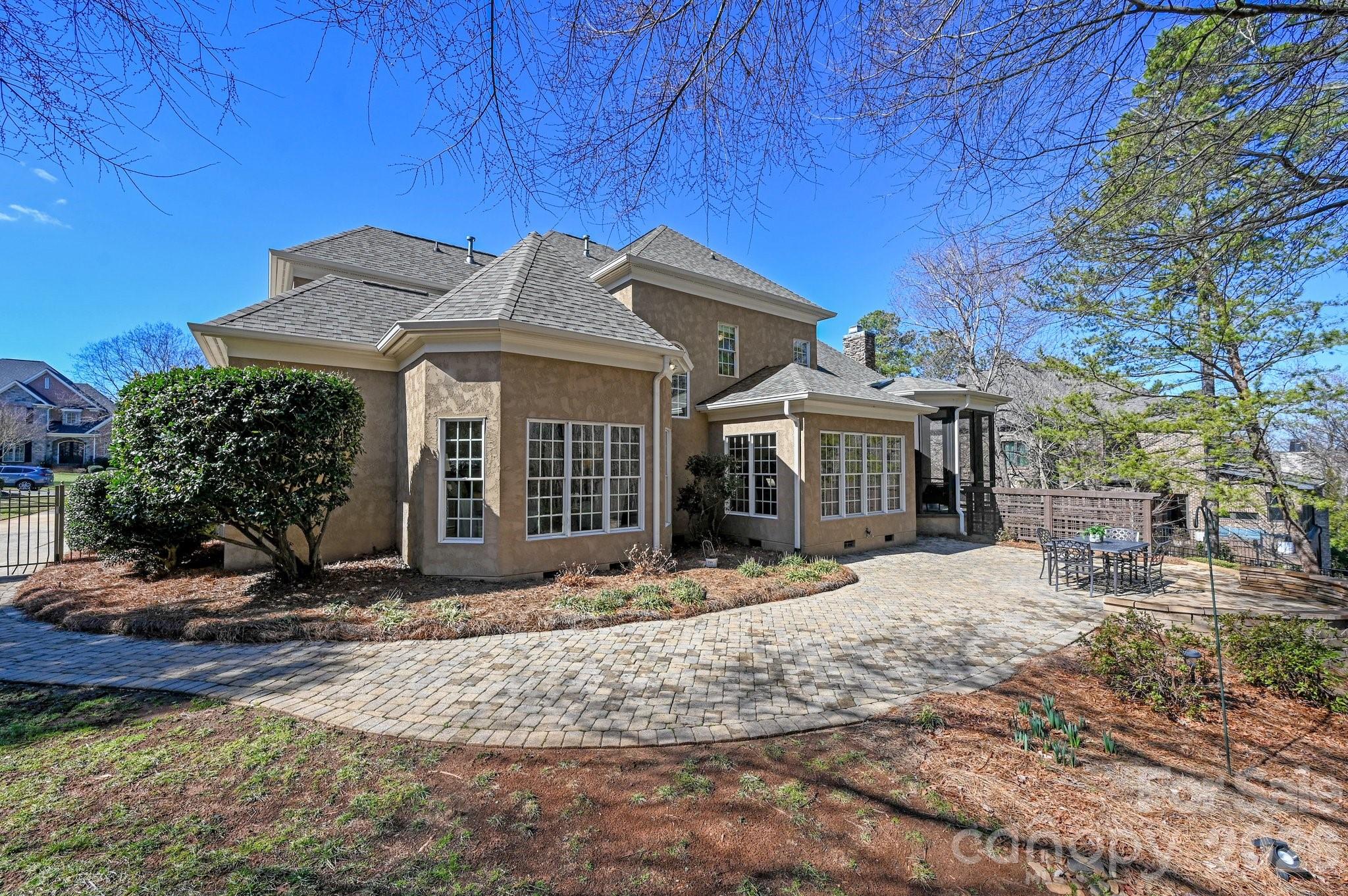4023 Blossom Hill Drive