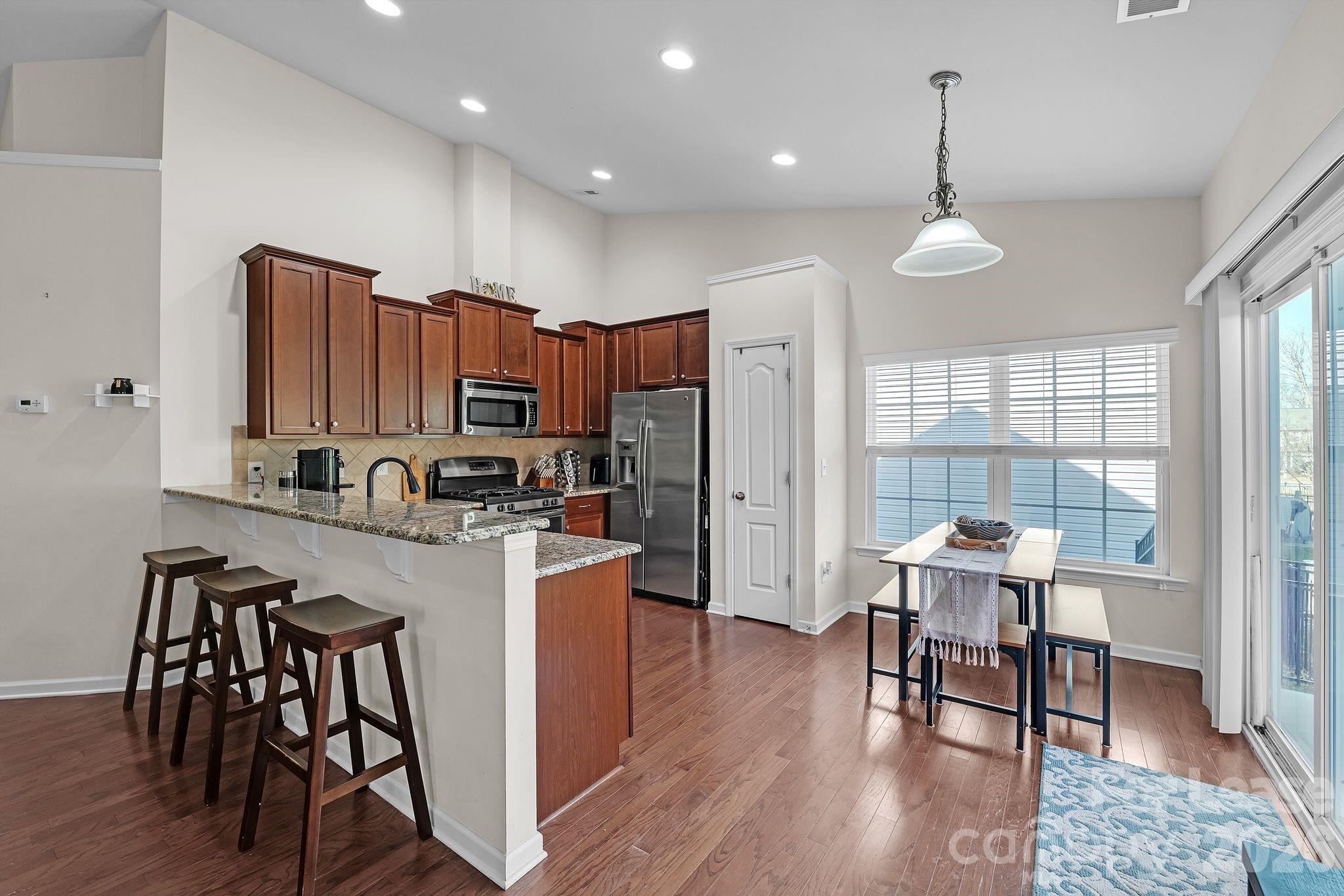 5826 Castlecove Road