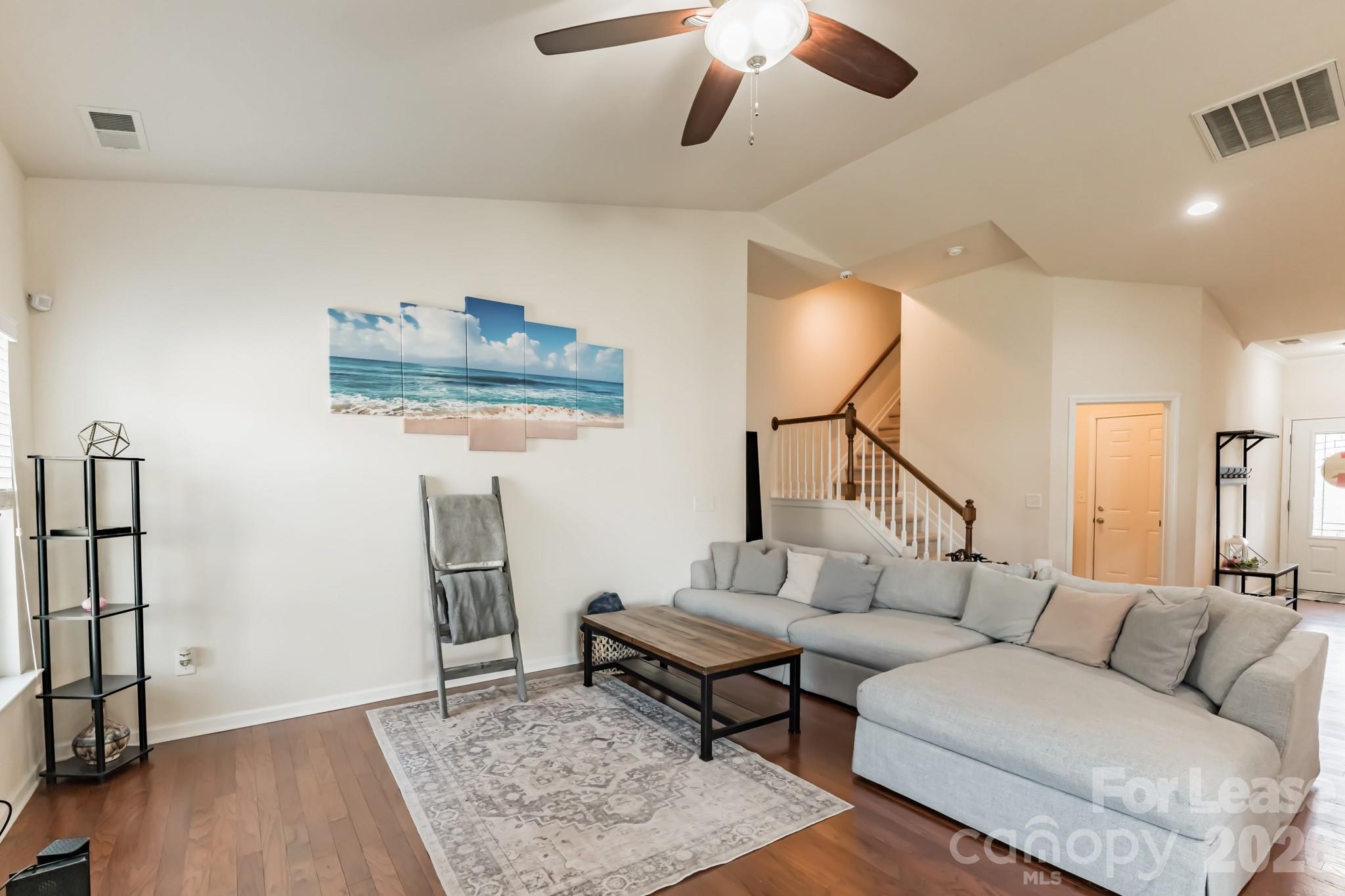 5826 Castlecove Road