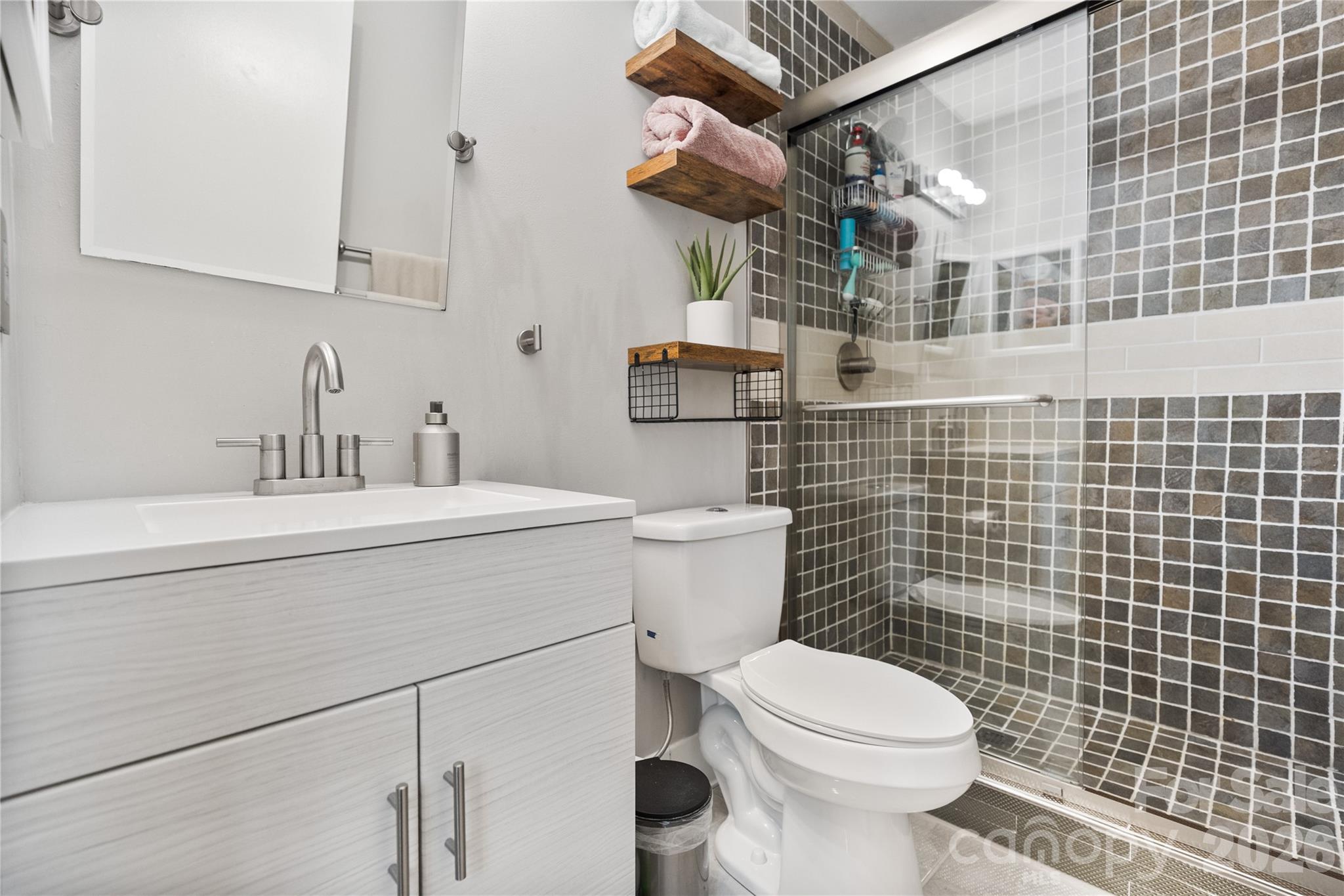 6405 Piney Path Road