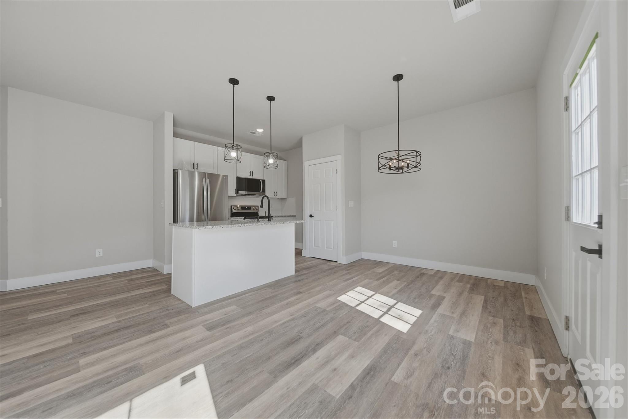 1225 39th Street Circle SW