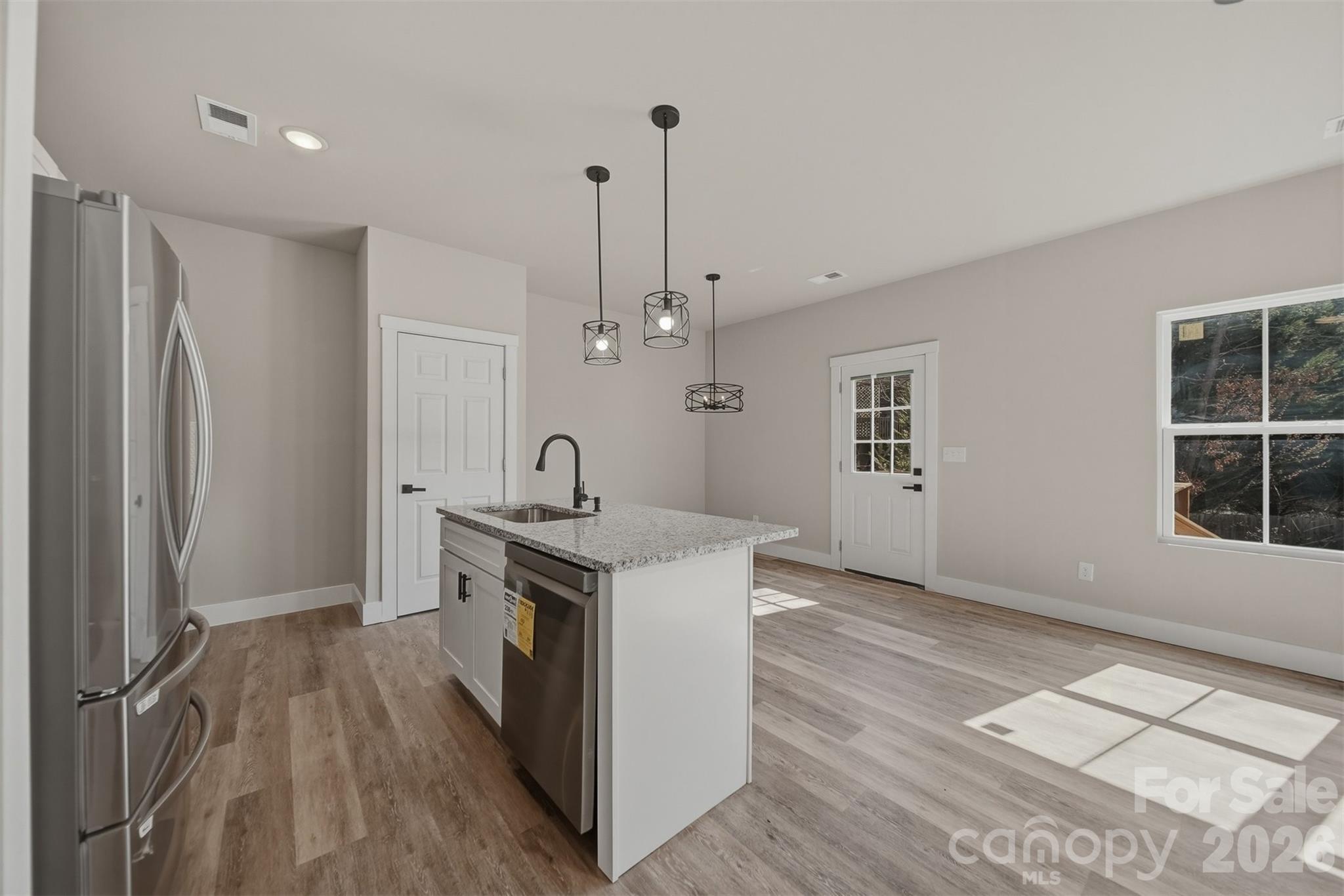 1225 39th Street Circle SW