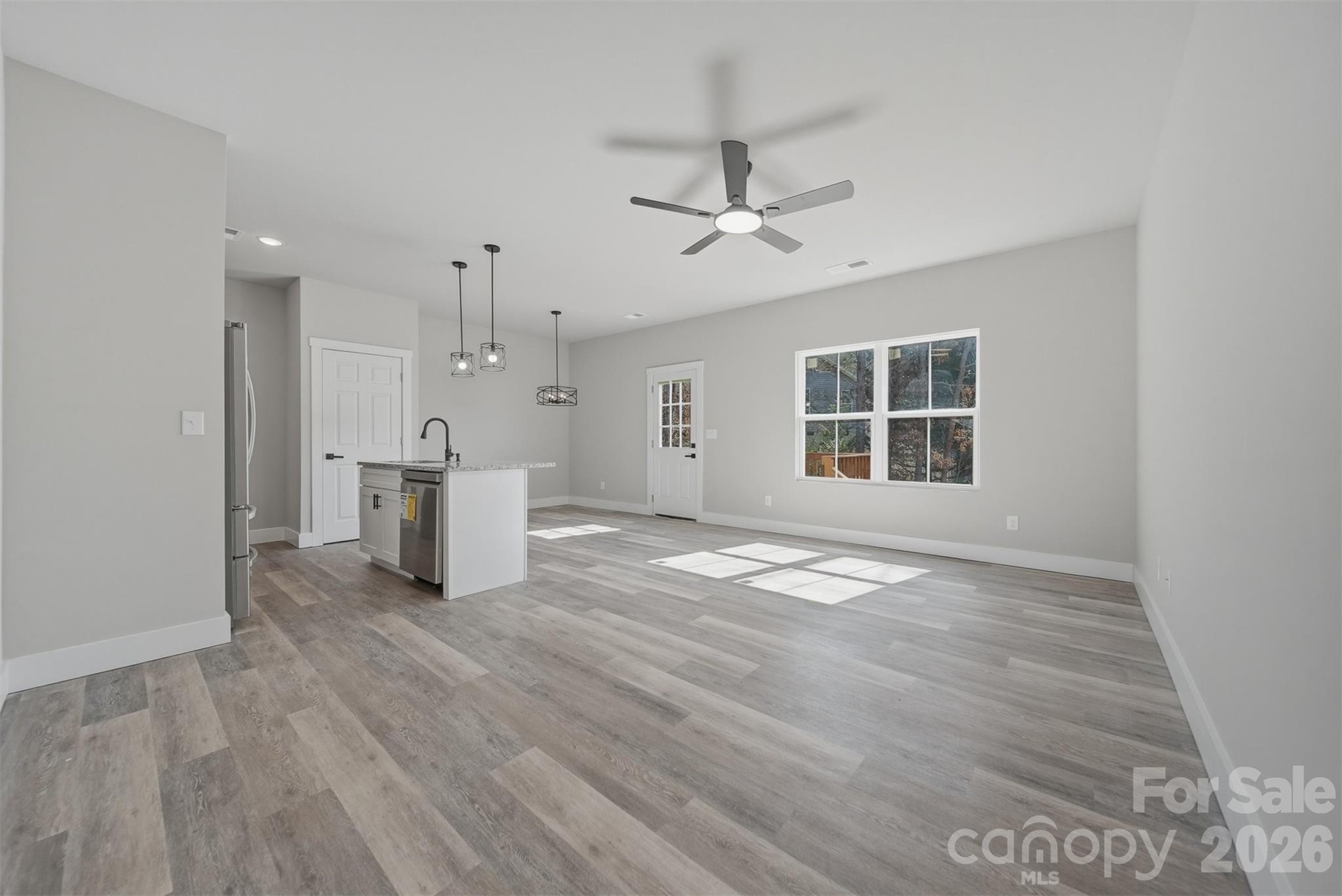 1225 39th Street Circle SW