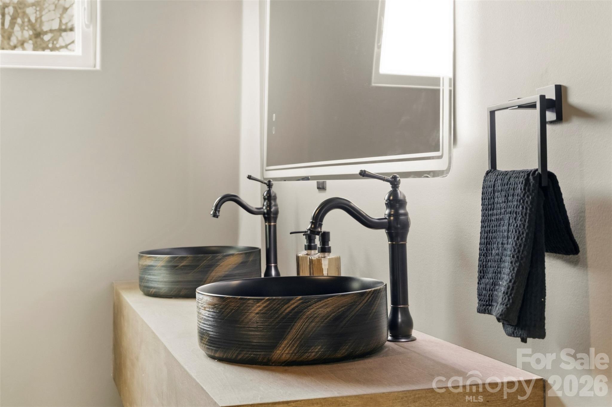 5305 Grand Canyon Road NW