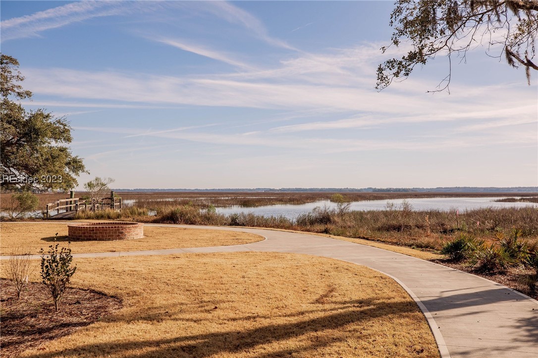 7 Basin Trail Street