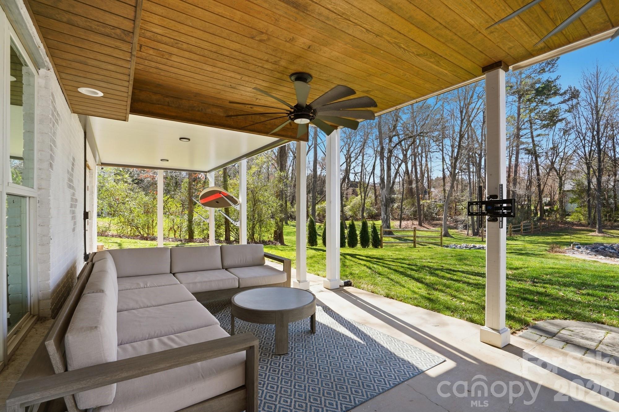 21037 Norman Shores Drive