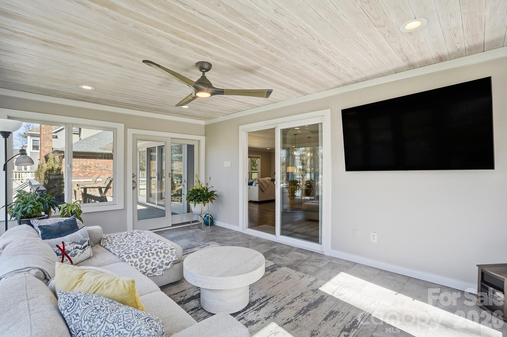 21037 Norman Shores Drive