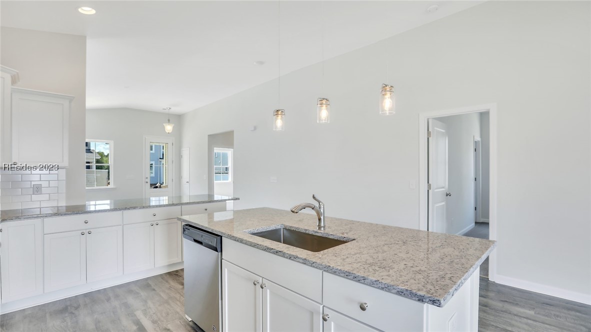 6 Whispering Oaks Circle