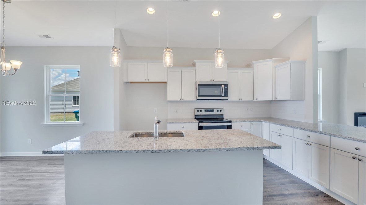 6 Whispering Oaks Circle