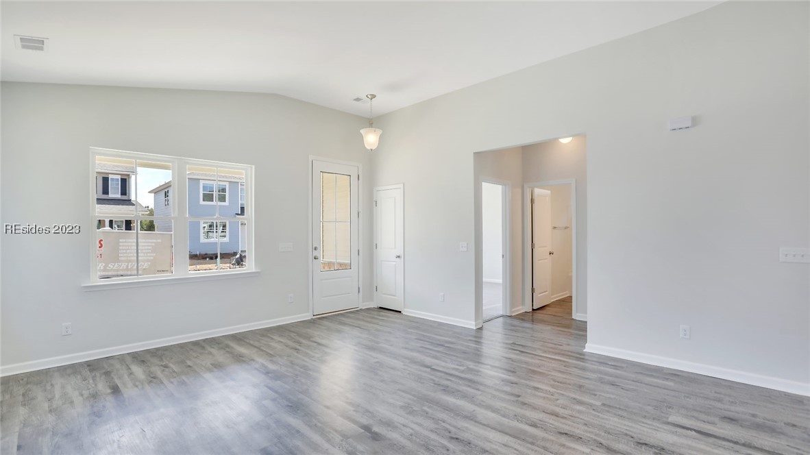 6 Whispering Oaks Circle