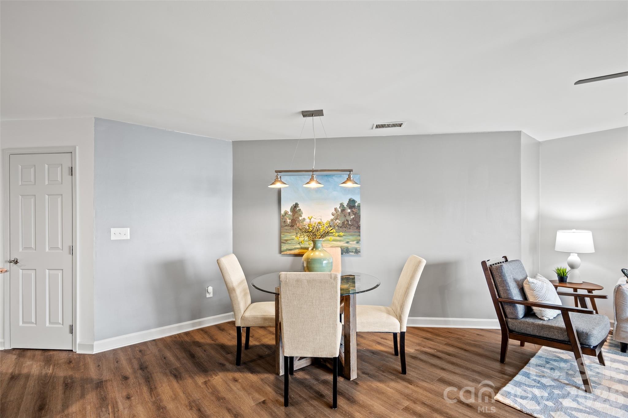 17811 Half Moon Lane