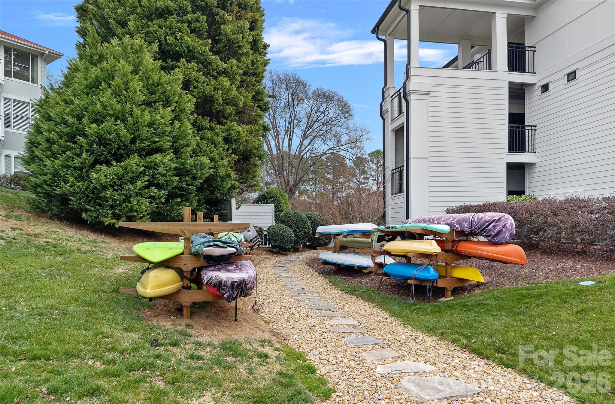 17811 Half Moon Lane