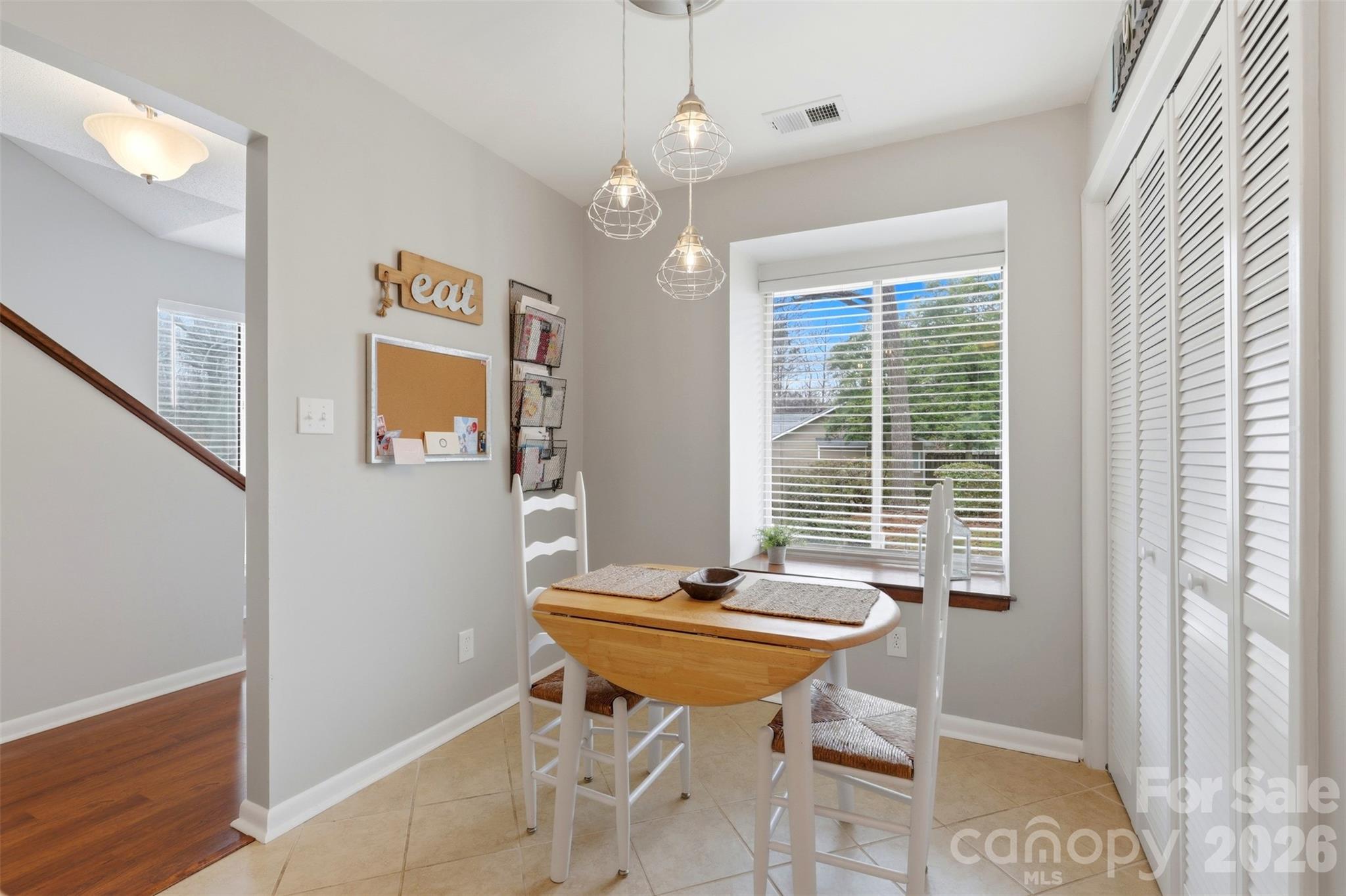 910 Sardis Cove Drive