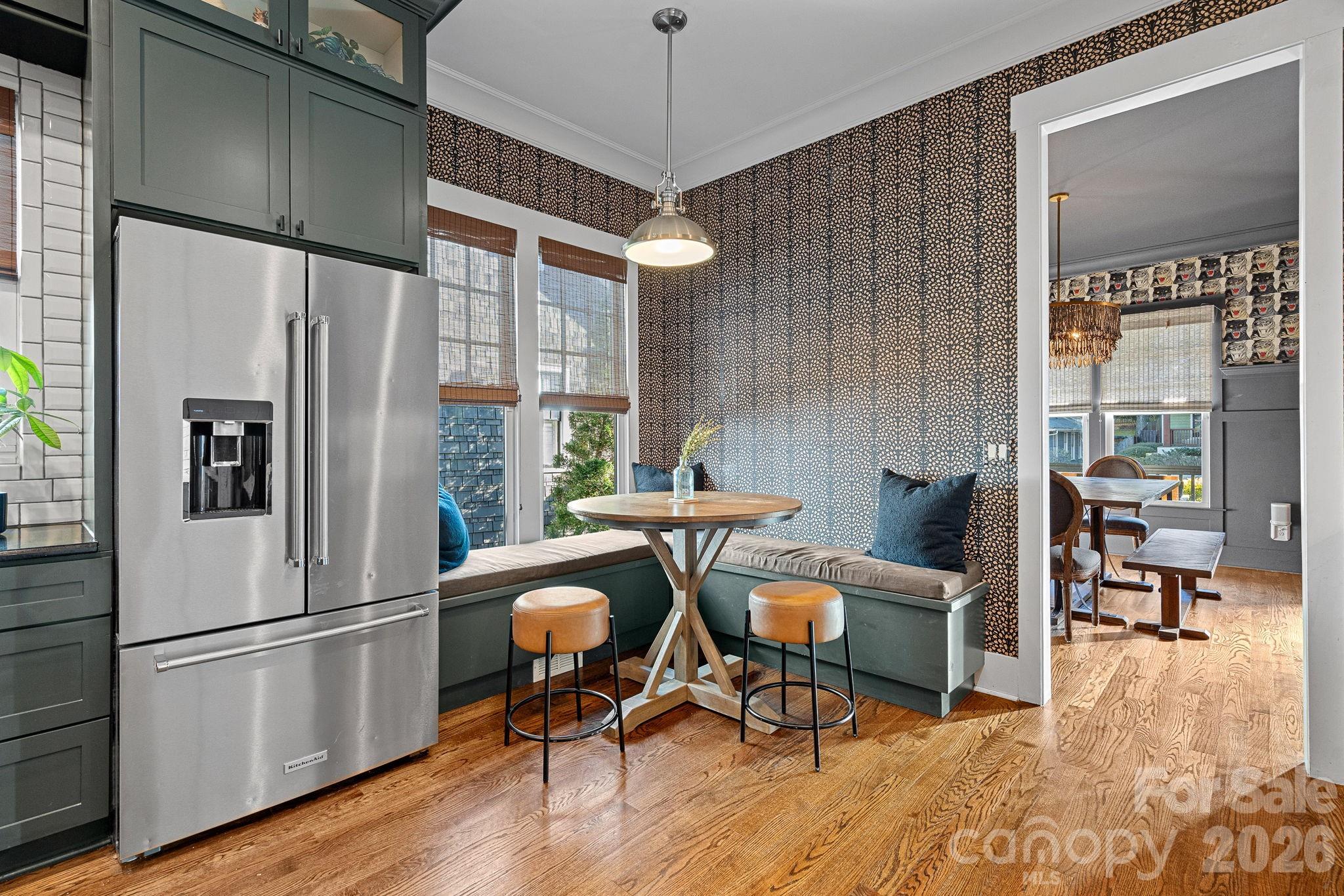 405 E Tremont Avenue