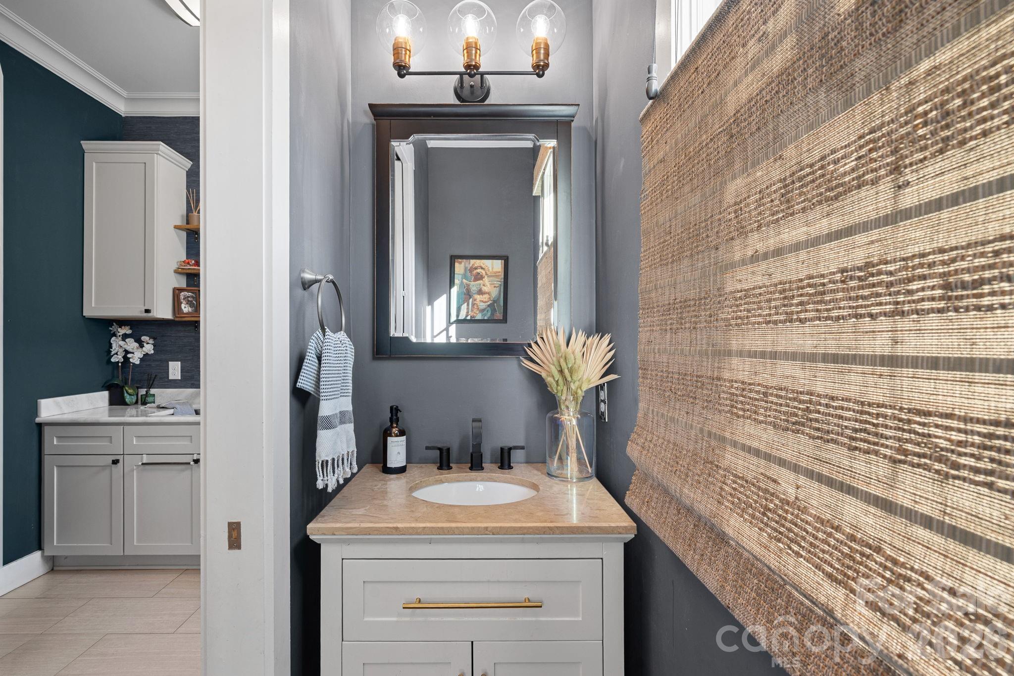 405 E Tremont Avenue