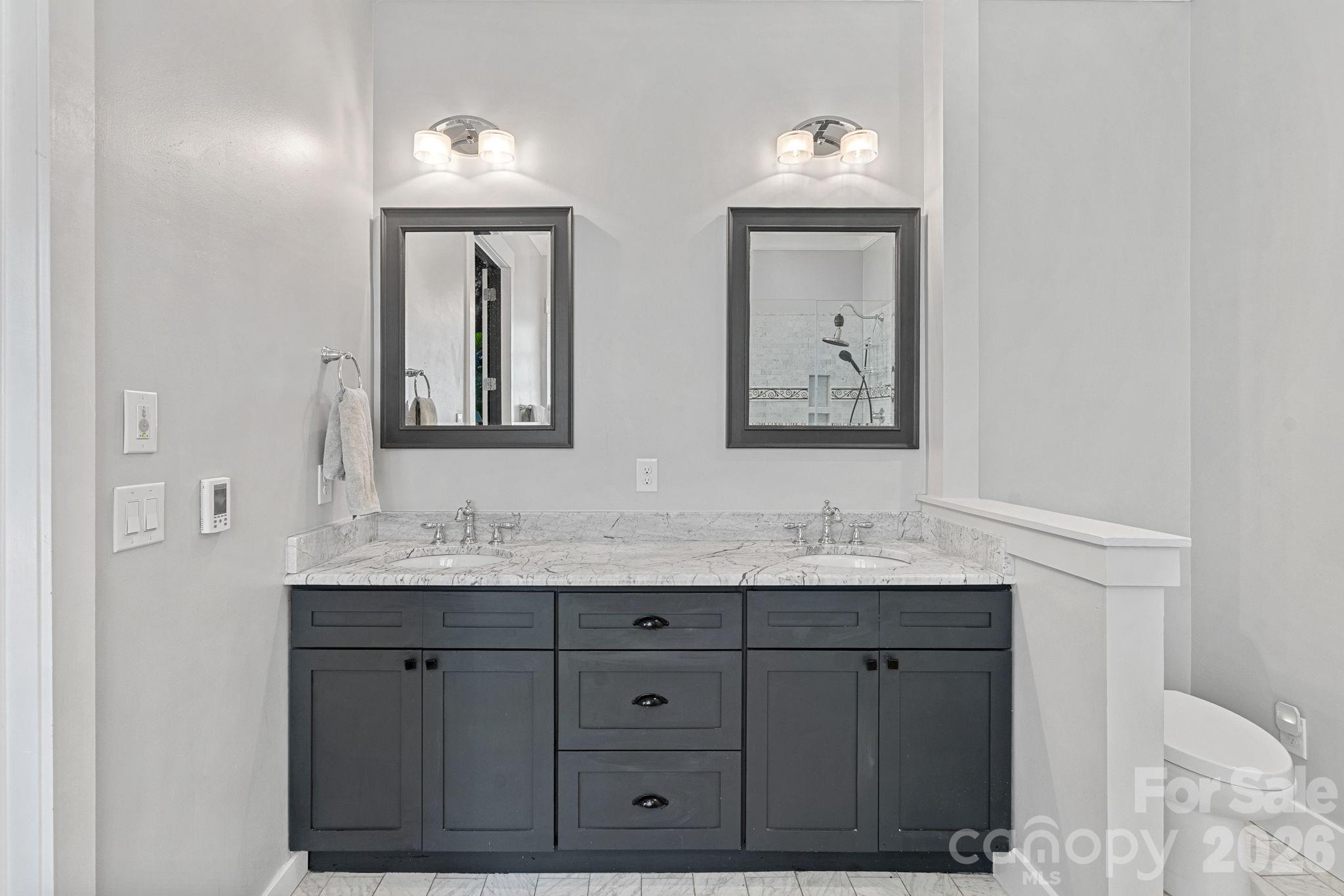 405 E Tremont Avenue