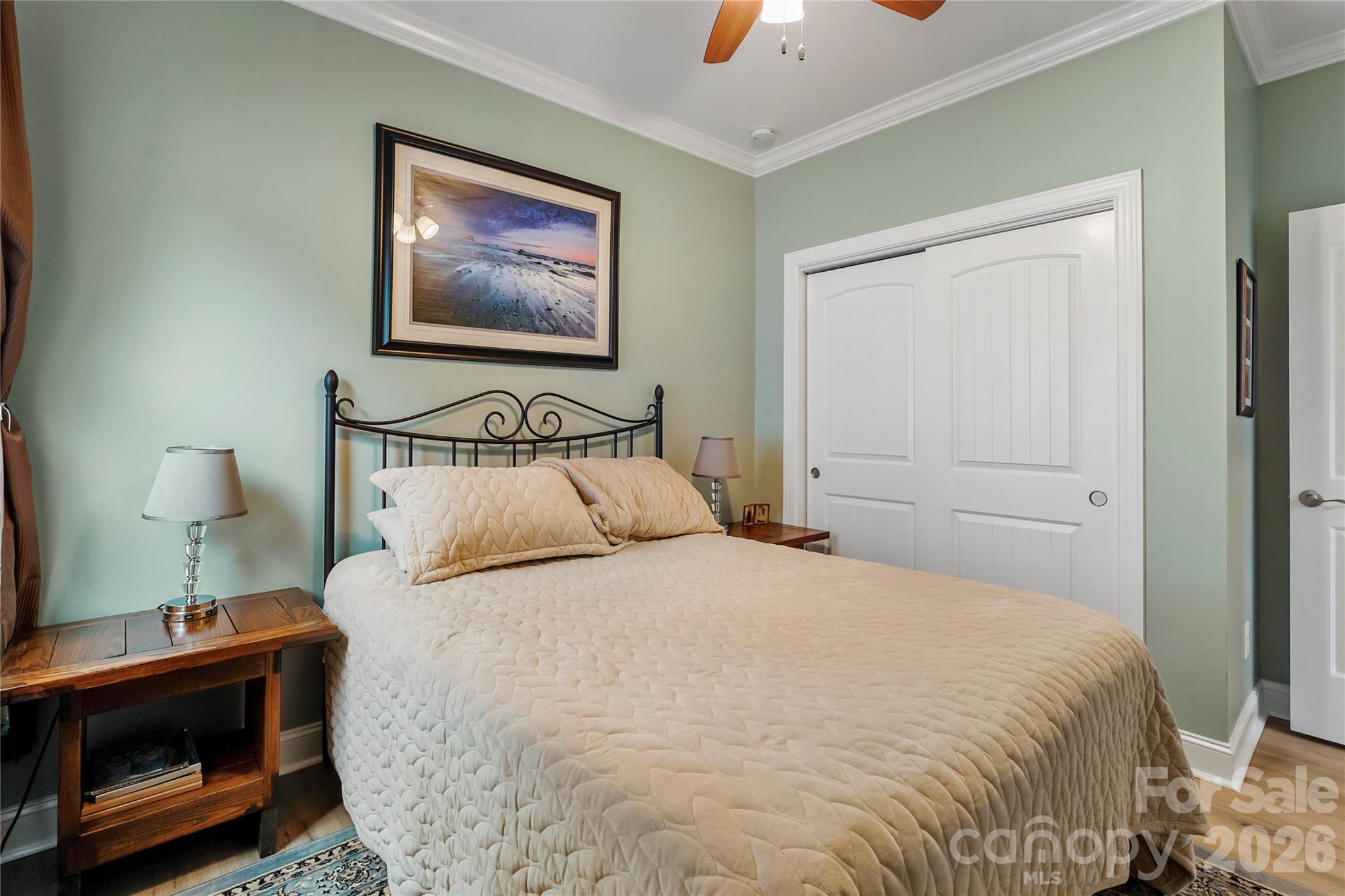 5047 Looking Glass Trail