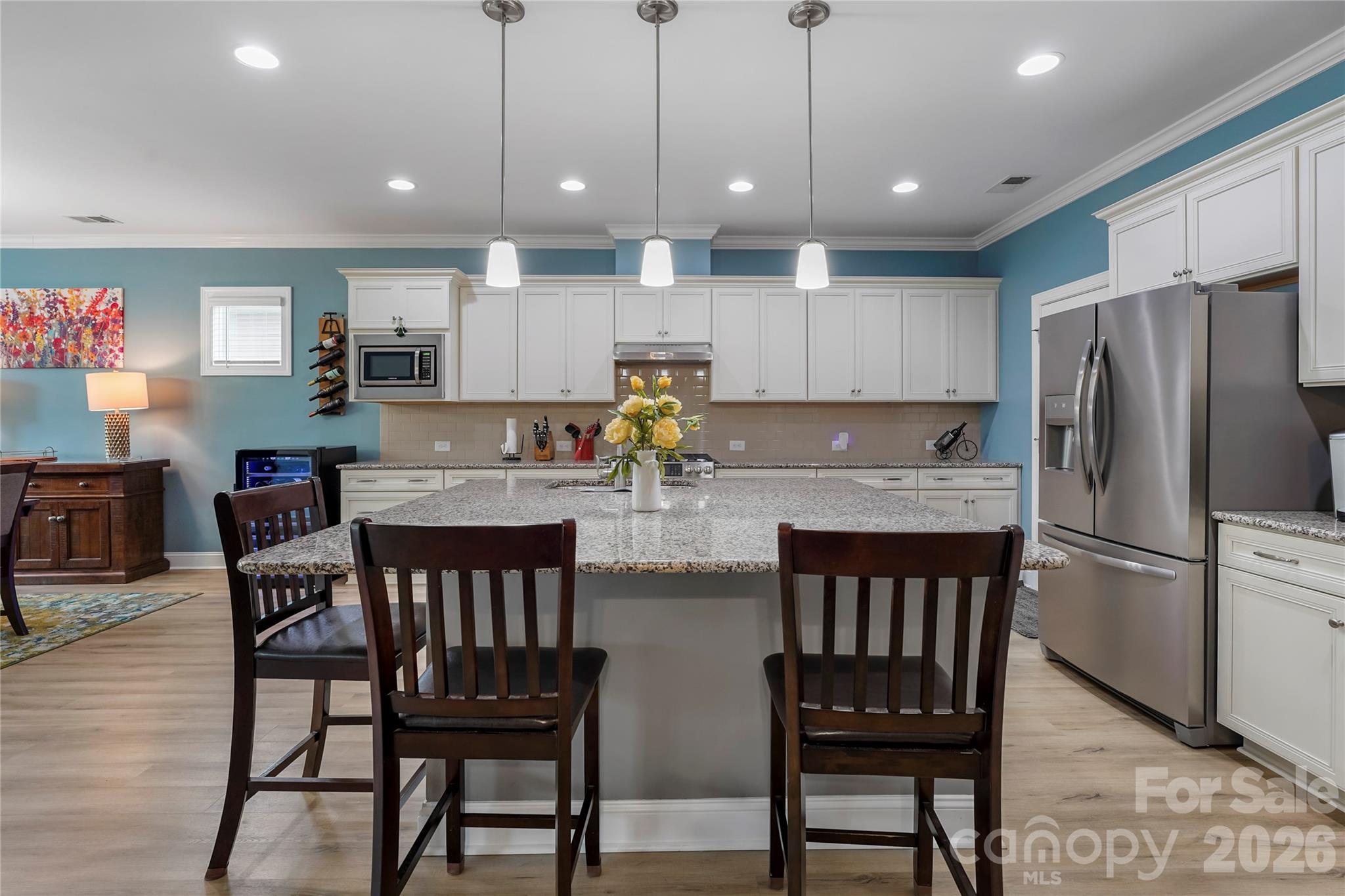 5047 Looking Glass Trail