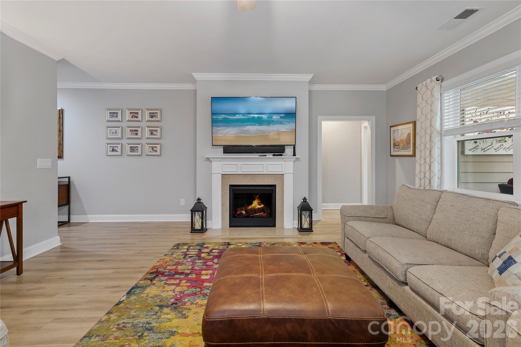 5047 Looking Glass Trail