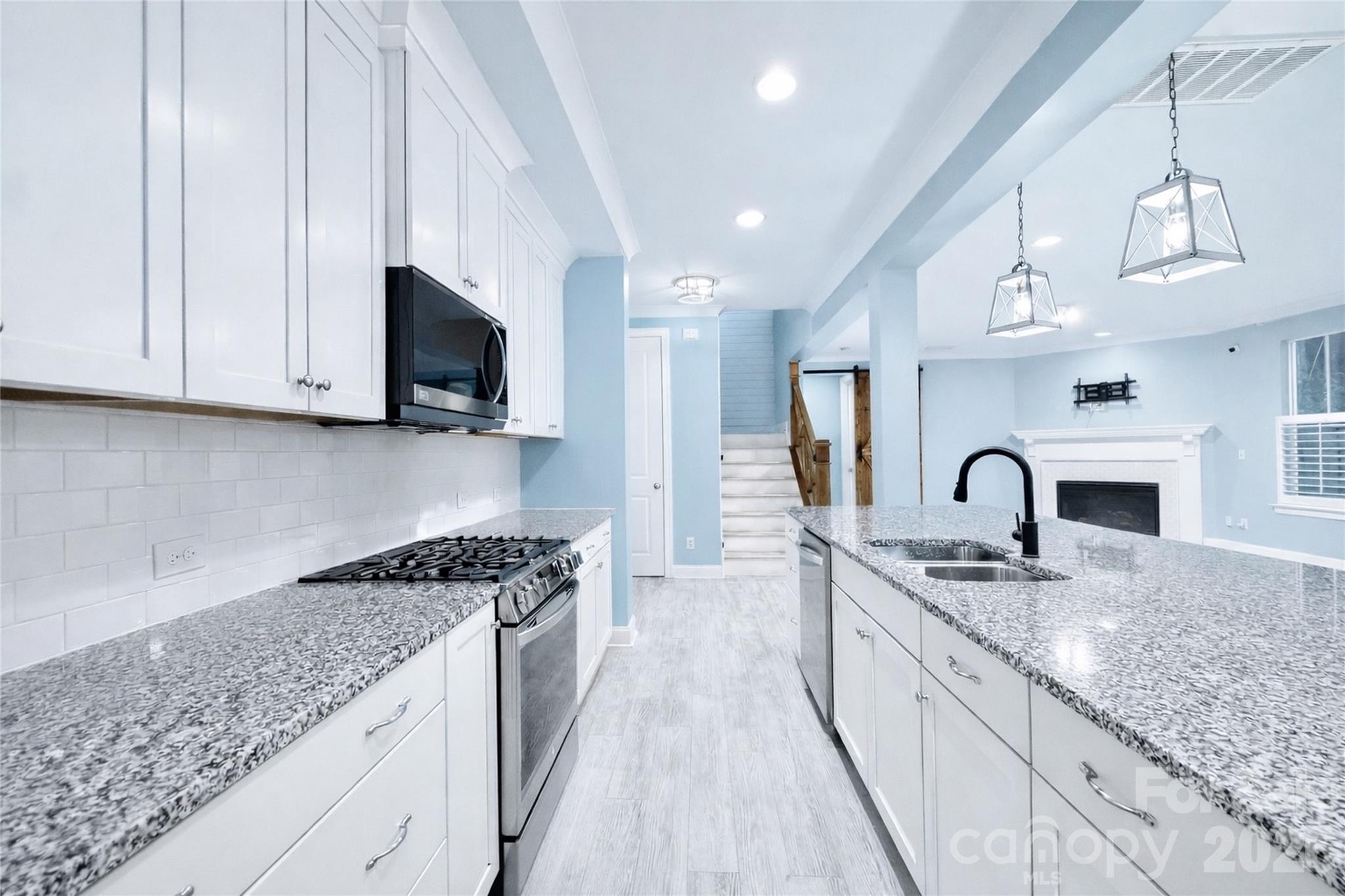 4243 Island Fox Lane