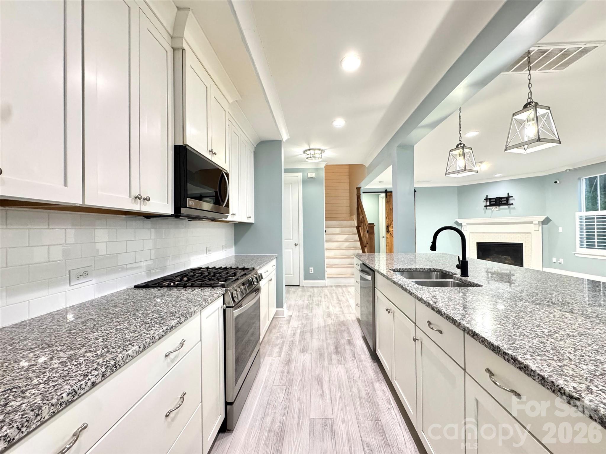 4243 Island Fox Lane