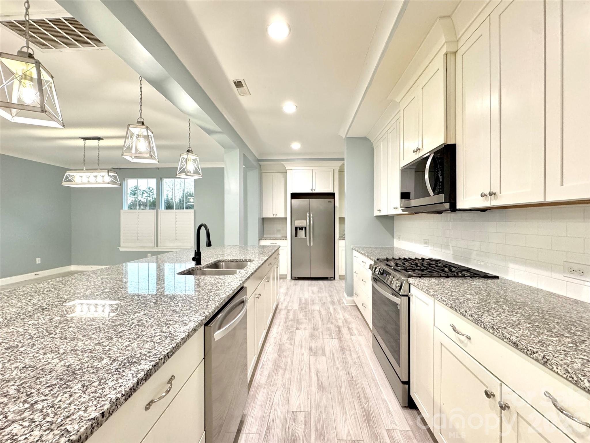 4243 Island Fox Lane