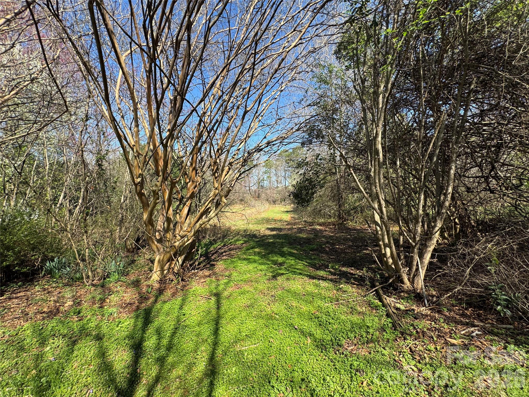 905 Conover Boulevard E