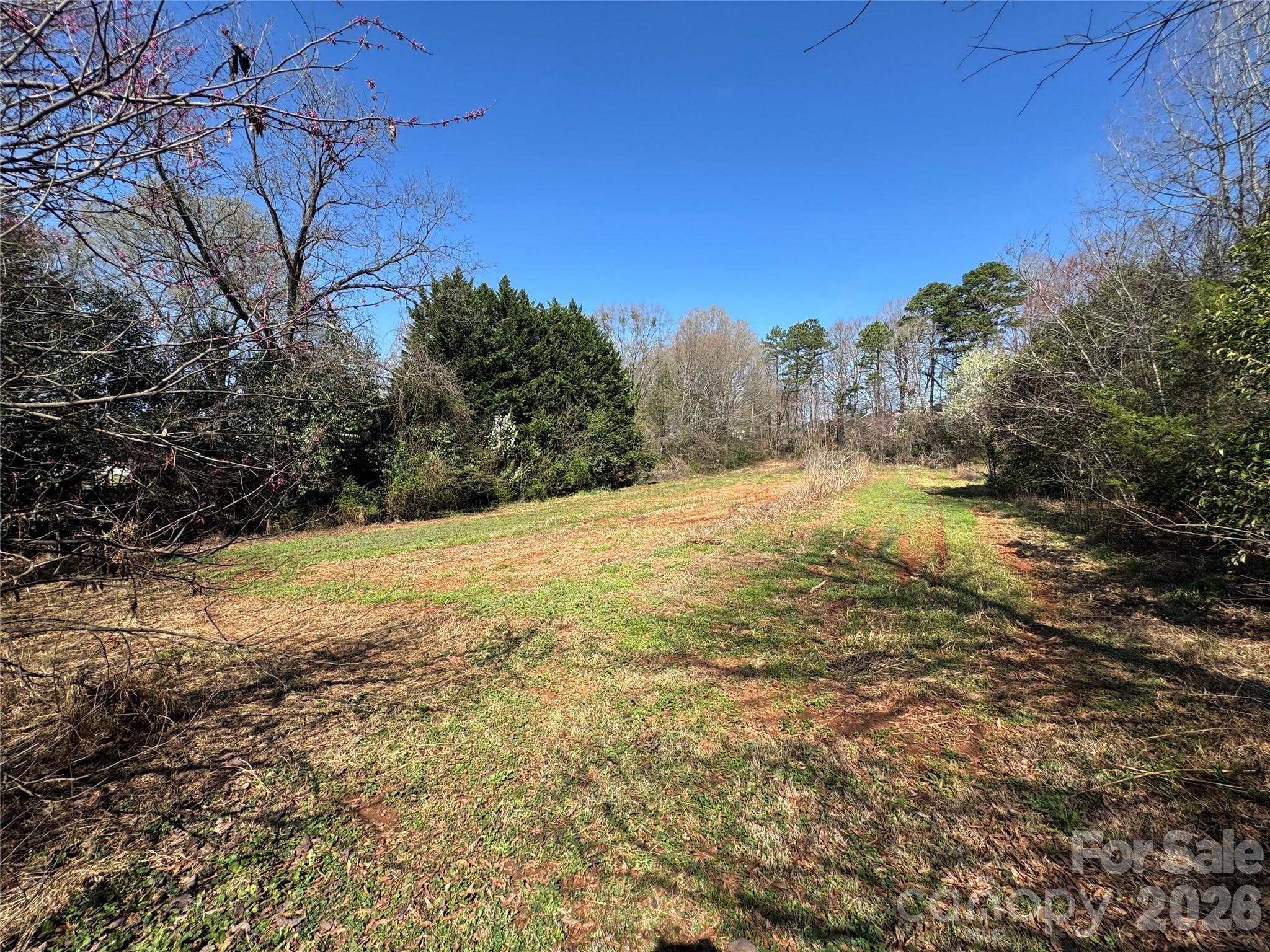 905 Conover Boulevard E