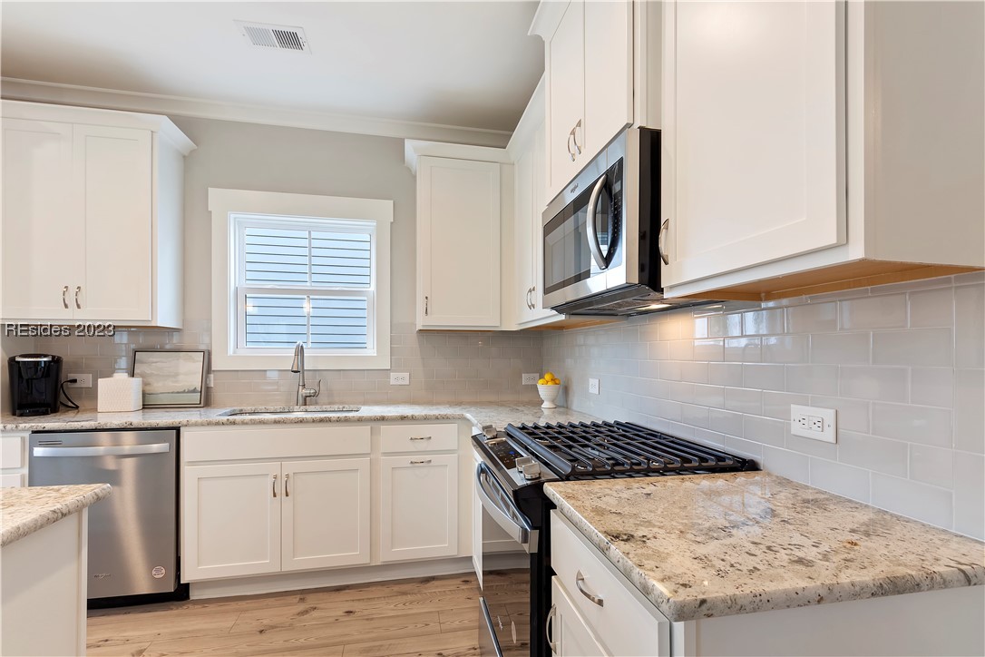 13 Basin Trail Street