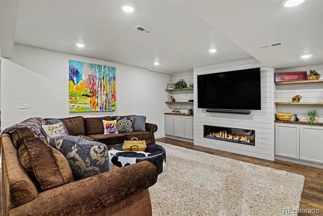 6535 S Waco Court