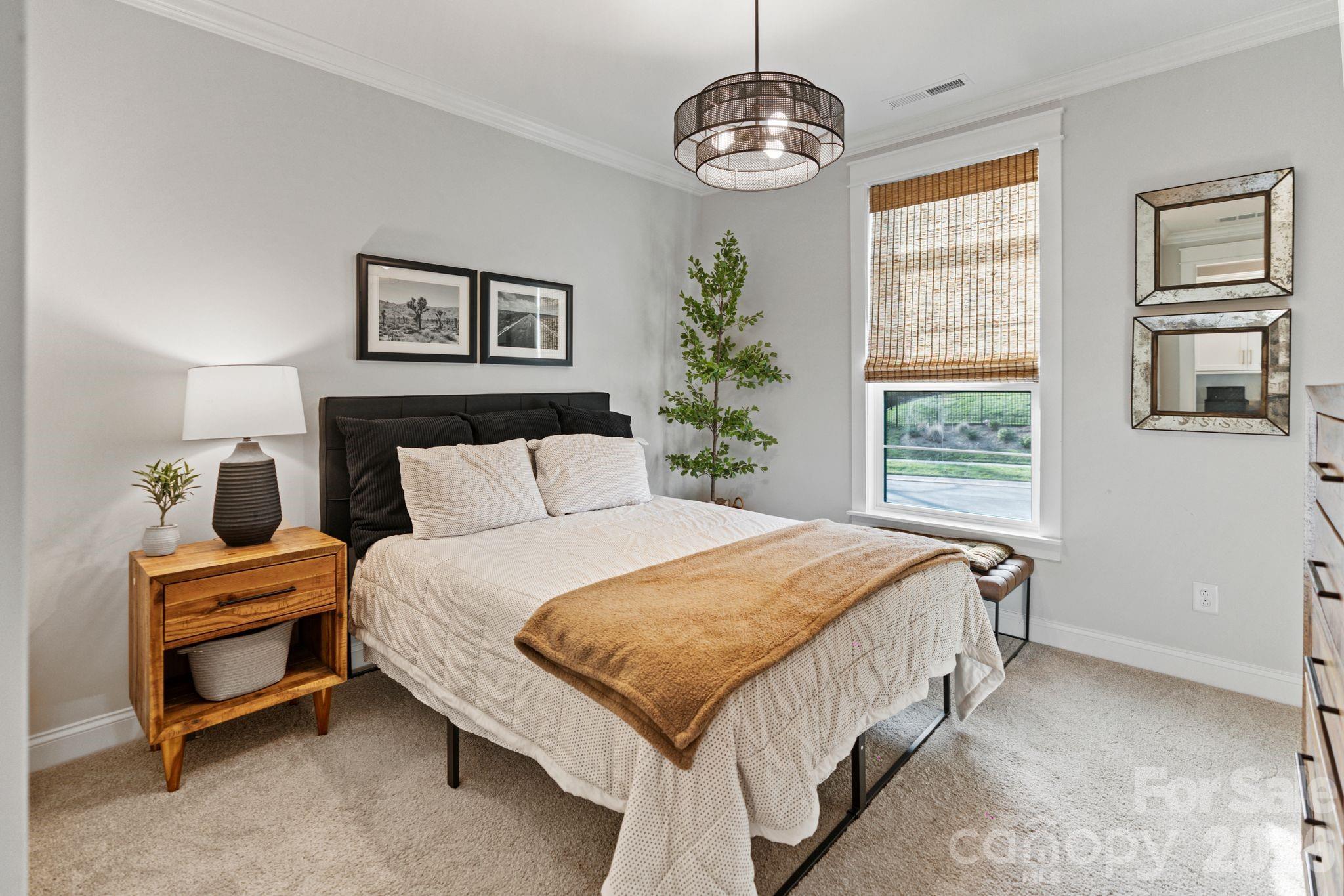 13940 Roosevelt Grove Drive