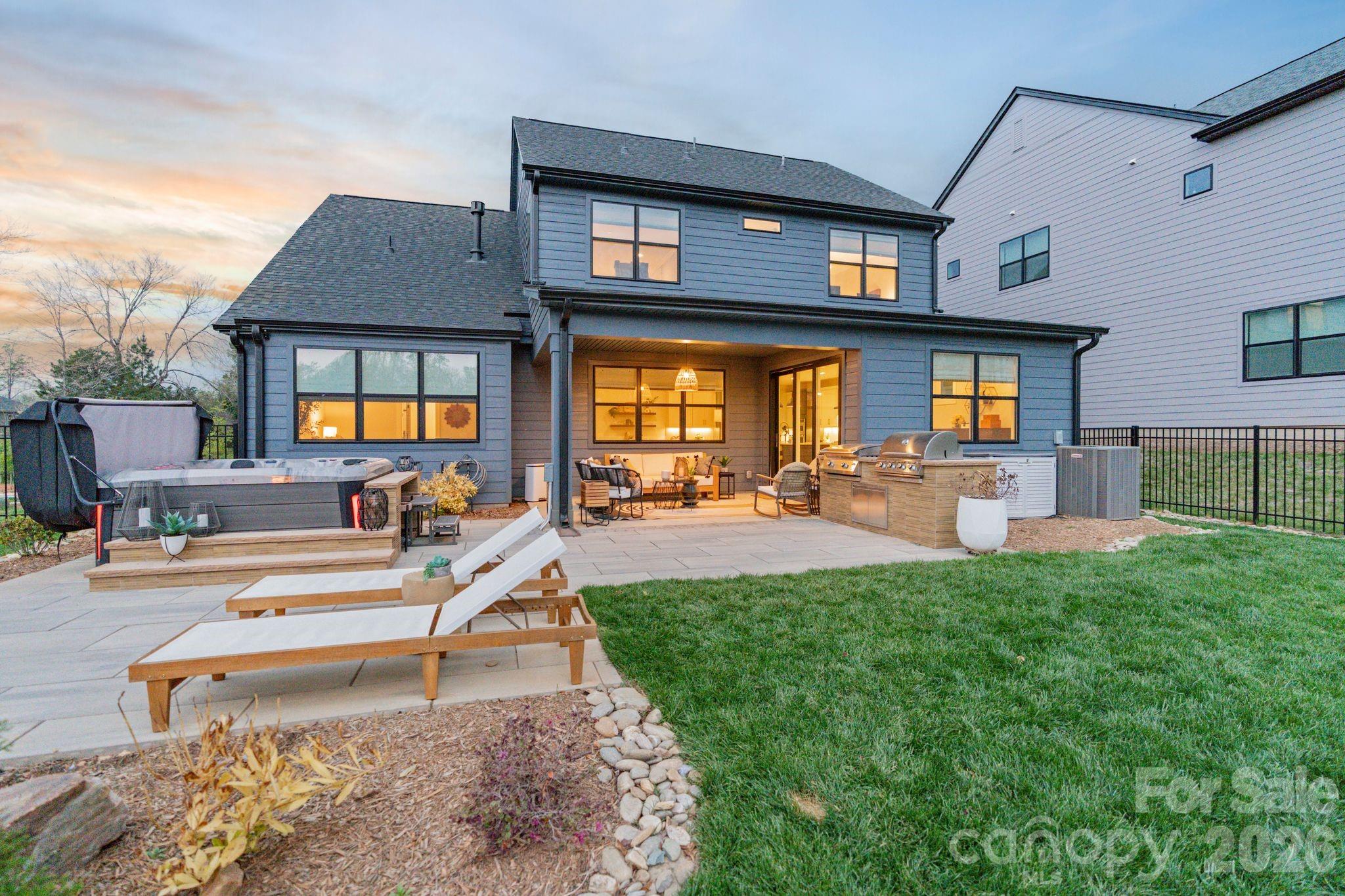 13940 Roosevelt Grove Drive