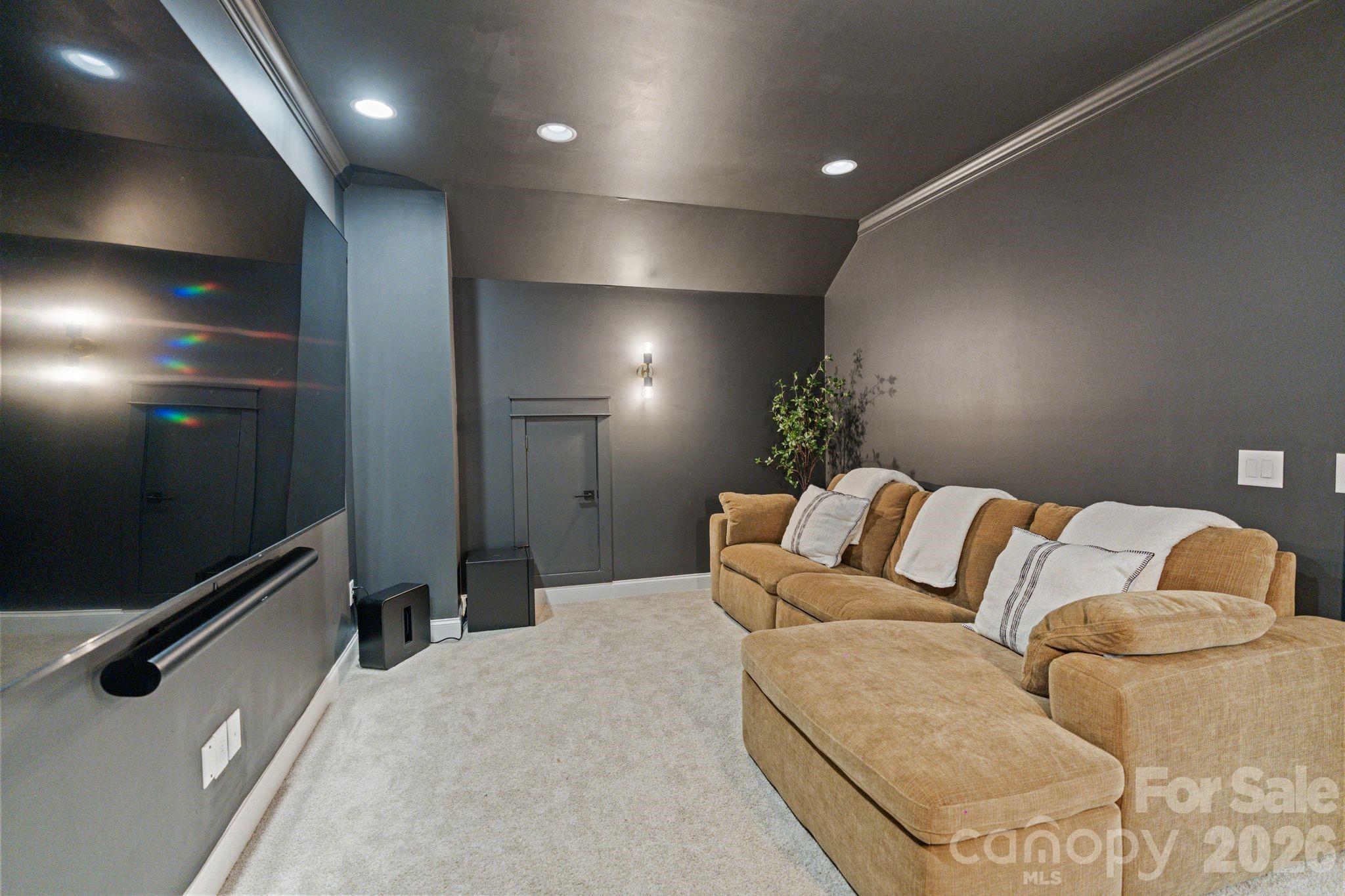 13940 Roosevelt Grove Drive