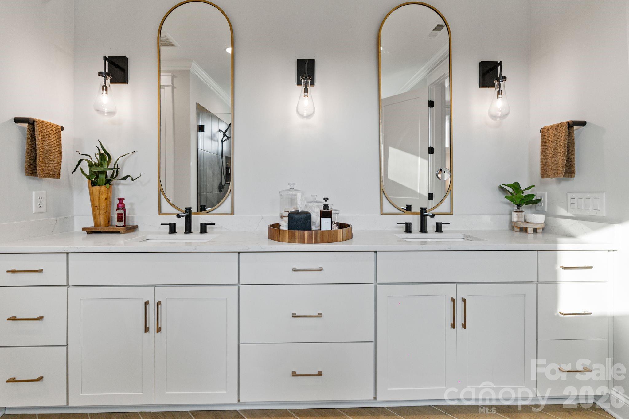 13940 Roosevelt Grove Drive