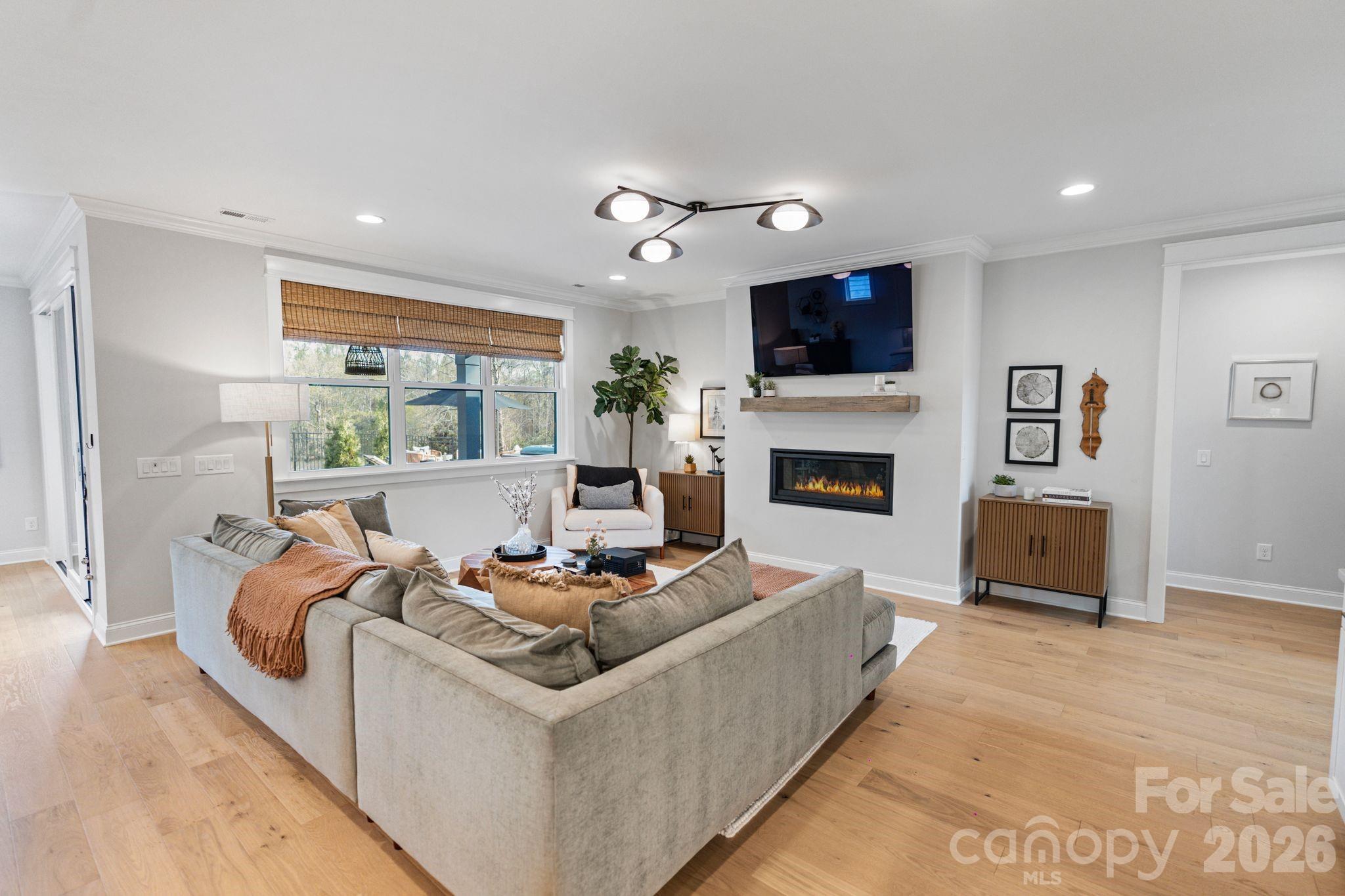 13940 Roosevelt Grove Drive