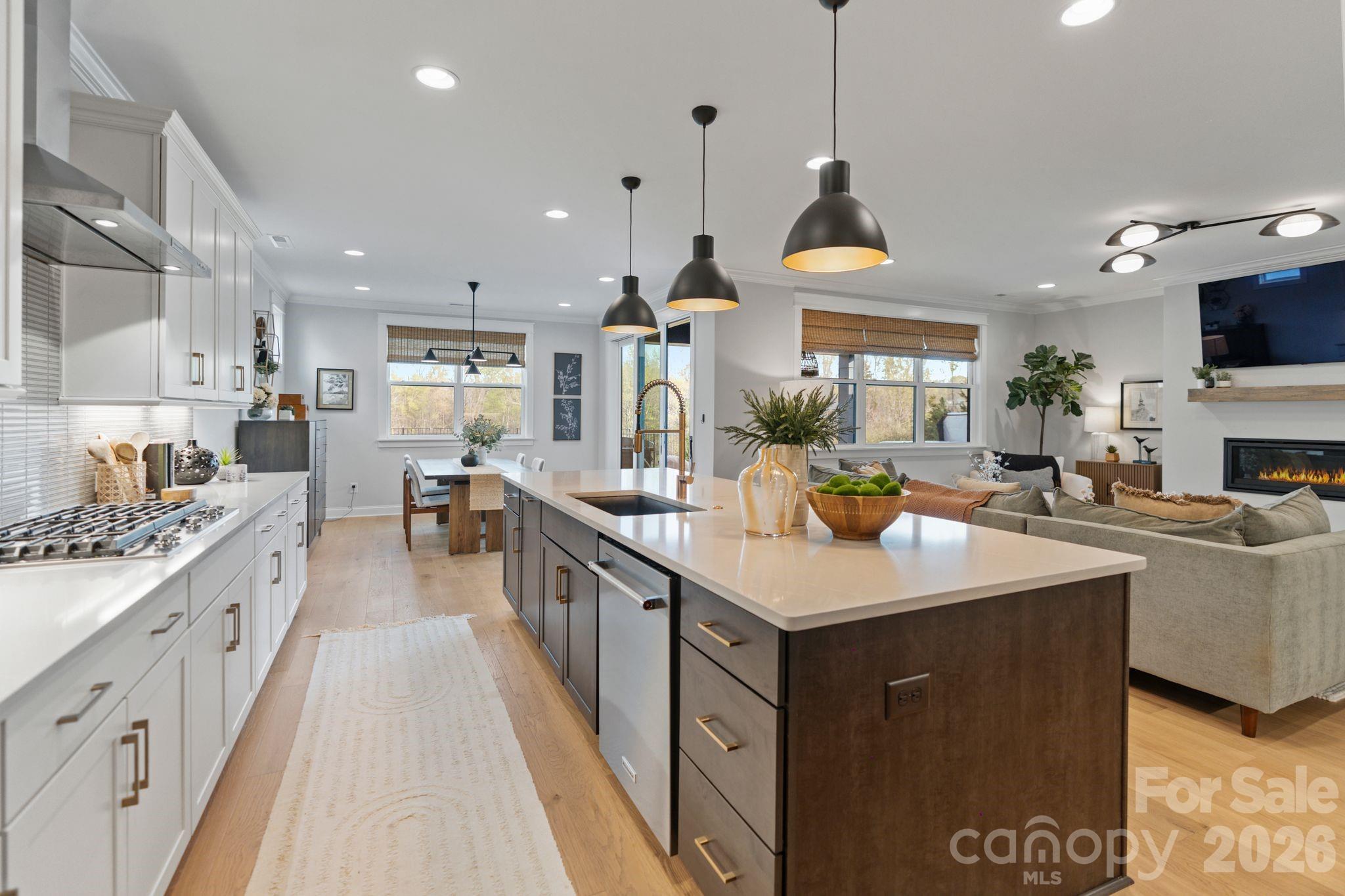 13940 Roosevelt Grove Drive