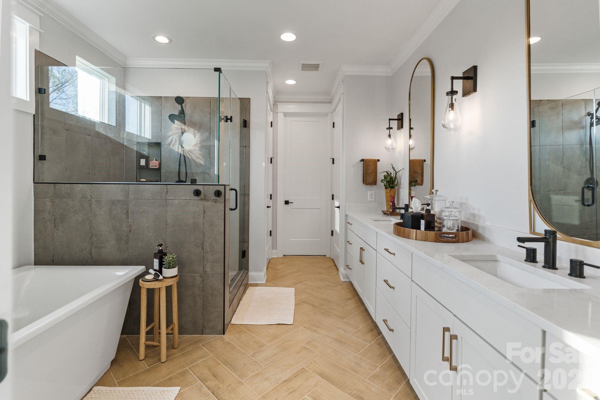 13940 Roosevelt Grove Drive