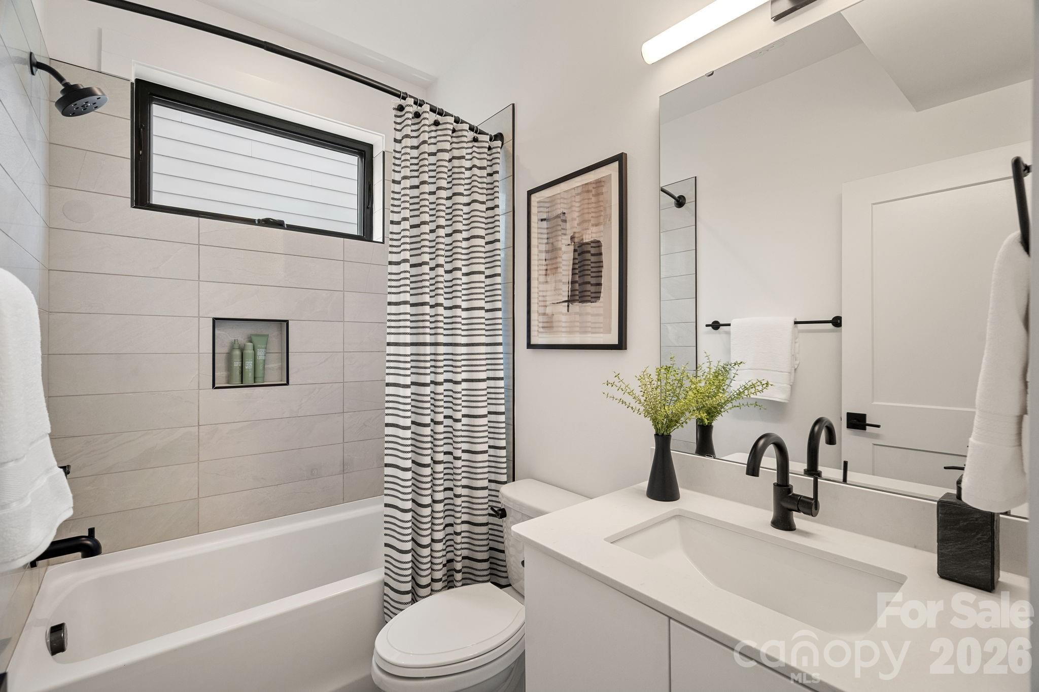 1006 Westbrook Drive Unit: B