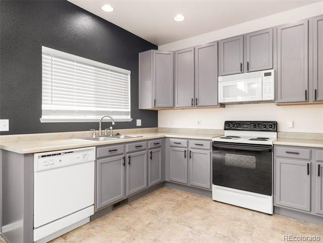 2117 Settlers Drive