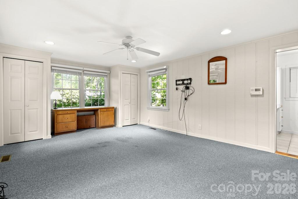 5335 Lansing Drive