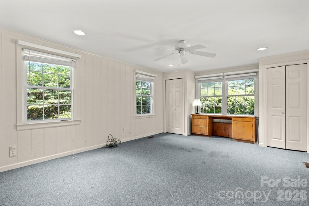 5335 Lansing Drive