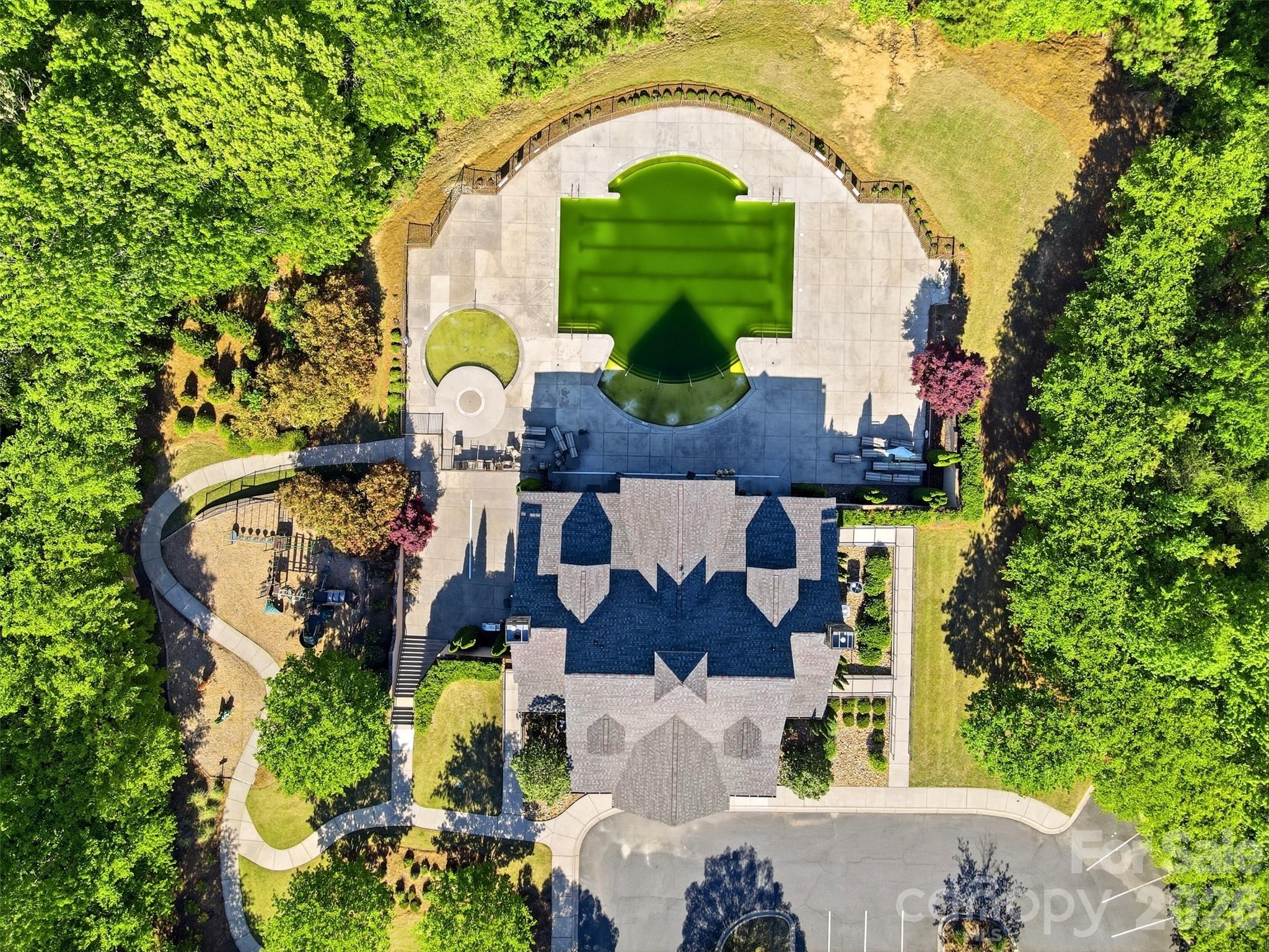 1117 Streamside Lane