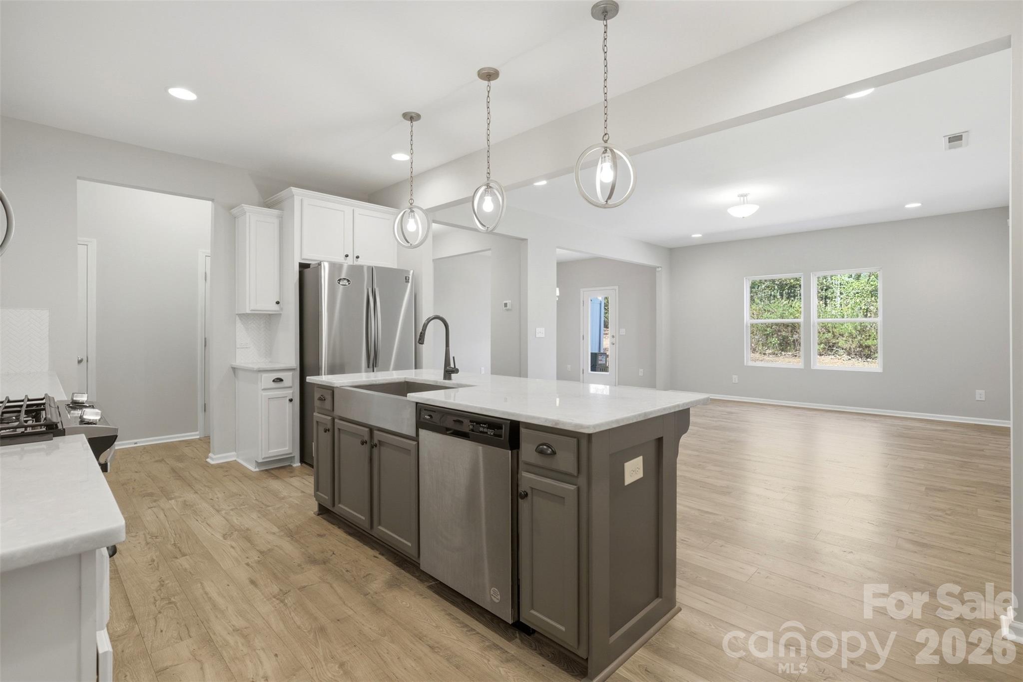 1117 Streamside Lane