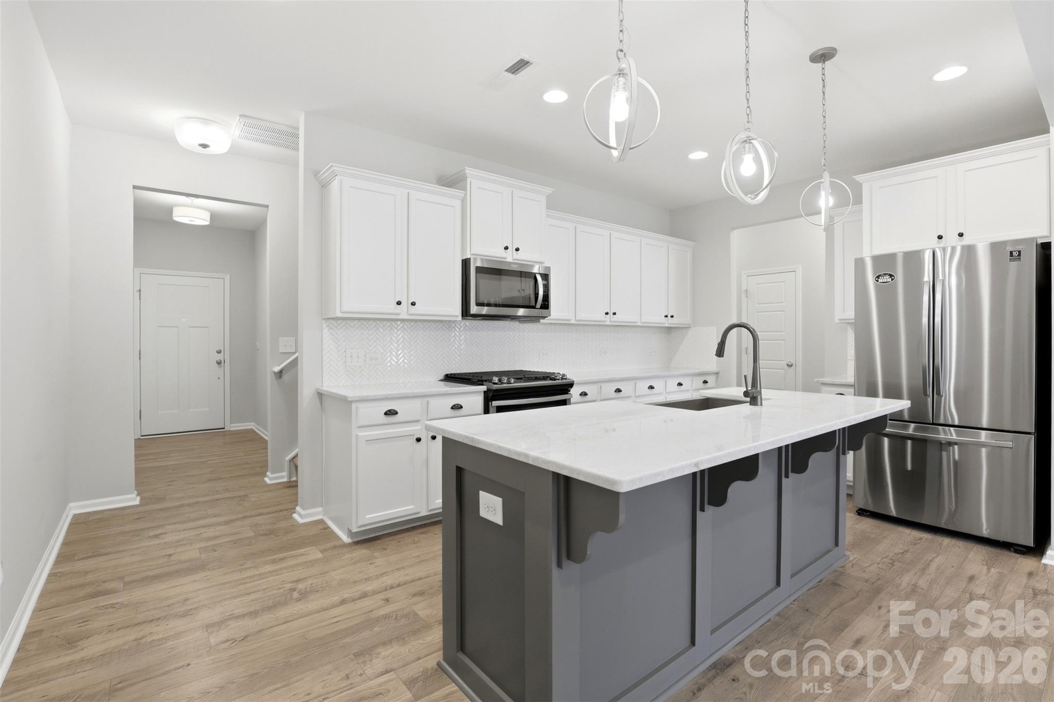 1117 Streamside Lane