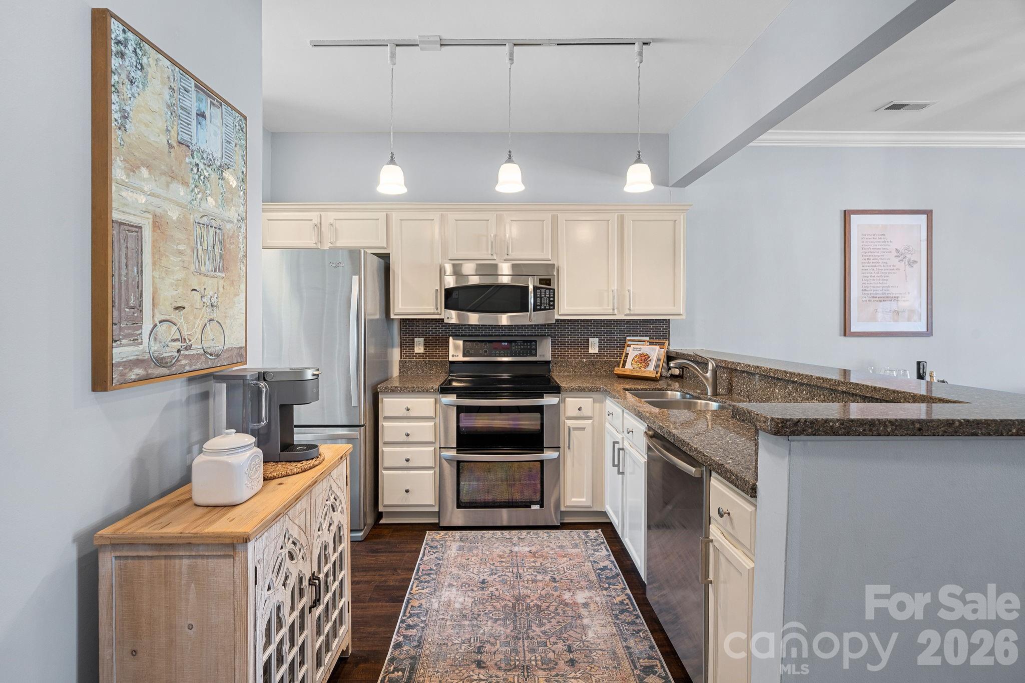 1524 Anthem Court
