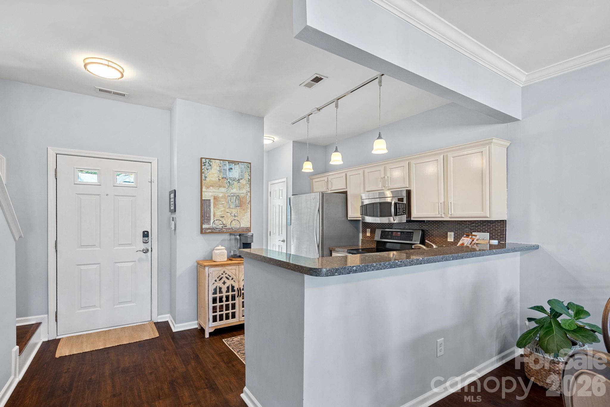 1524 Anthem Court