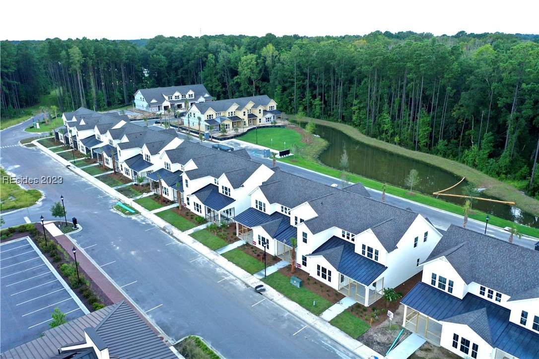 8 Marlowe Way Unit: 8
