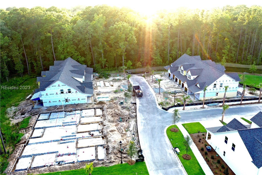 8 Marlowe Way Unit: 8