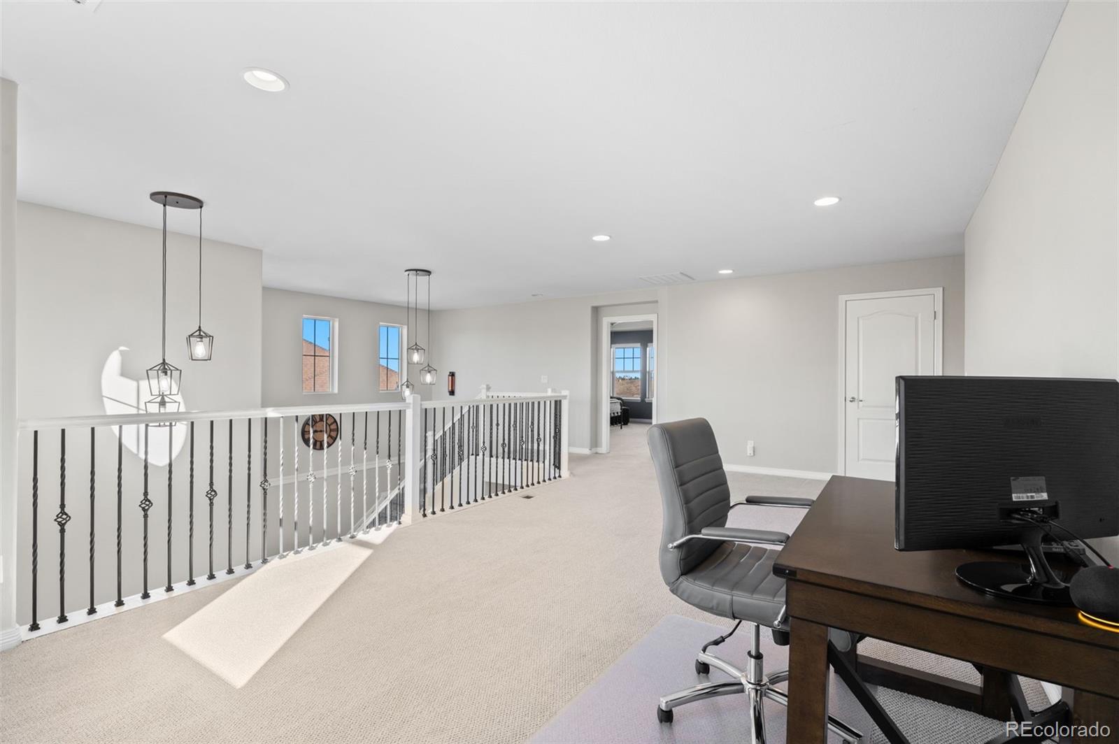 2910 El Nido Way