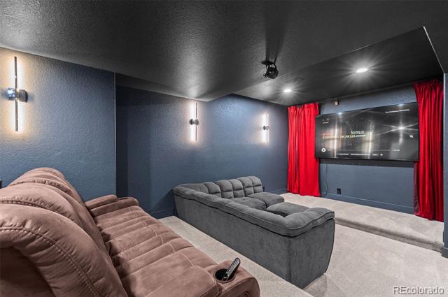 2910 El Nido Way